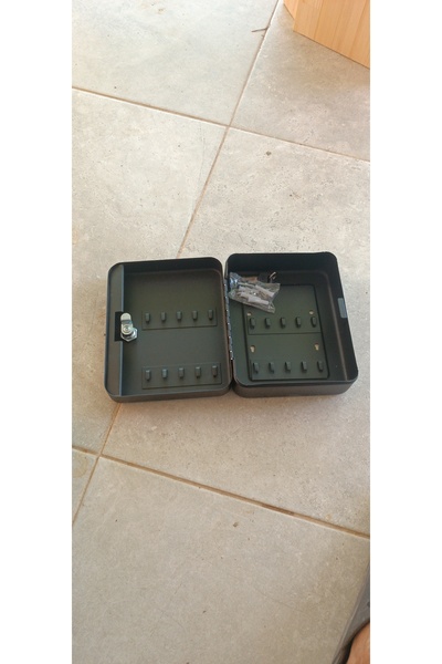 AKTİF BÜRO 20 li Anahtar Dolap