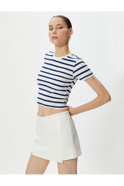 Koton Tricou crop cu mânecă scurtă cu gât crew amestecat din țesătură de viscoză