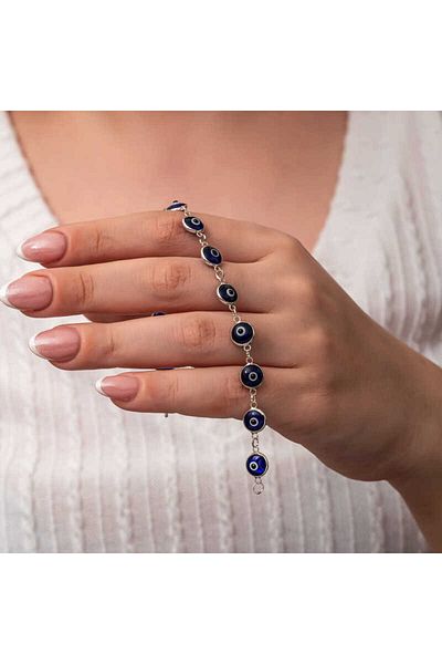 Skygo Women's Silver Round Evil Eye Bracelet