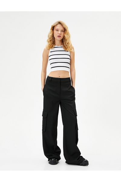 Koton Crop Athlete Rundhals Ärmellos Slim Fit Gerippt