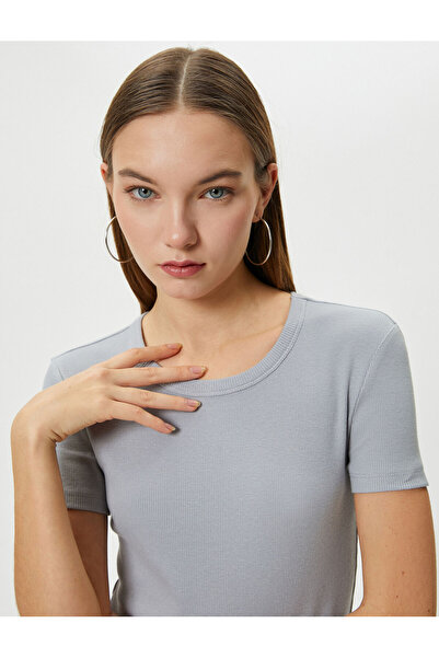 Koton Slim Fit T-Shirt - Κοντό μανίκι με ραβδώσεις - Crew Neck - Βαμβακερό