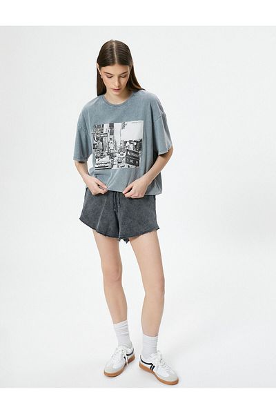 Koton Tricou imprimat cu efect decolorat, cu mânecă scurtă, decolteu, bumbac croiat confortabil