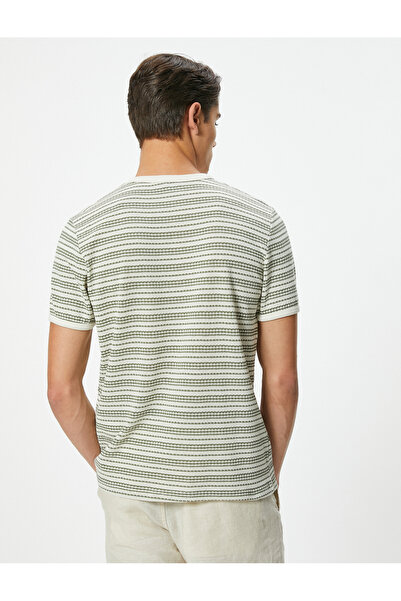 Koton Texturované tričko s krátkým rukávem Crew Neck