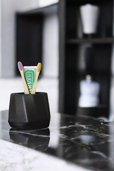 Evene Toothbrush Holder Toothbrush Holder Toothbrush Stand Toothbrush Holder Black Model 17