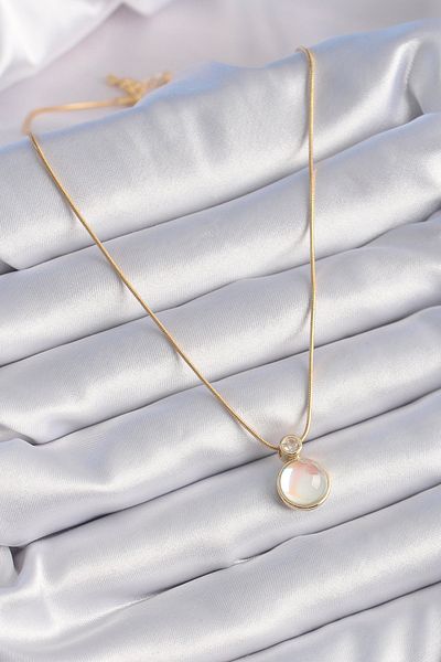 Skygo Vintage White Pearlescent 316L Women's Necklace - Gold Color Tj-Bko9328