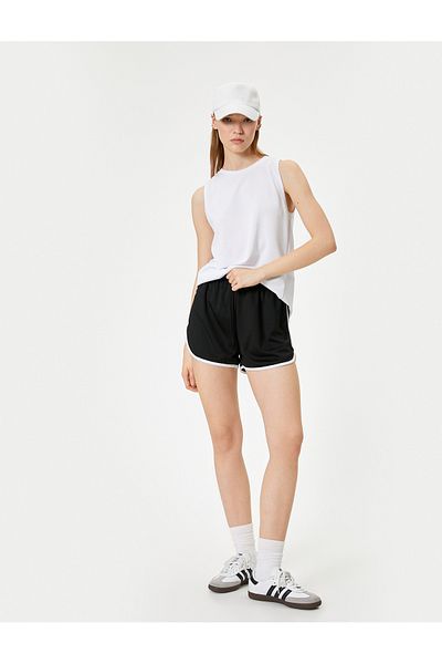 Koton Sports Basic Athlete Bequeme Passform mit Rundhals