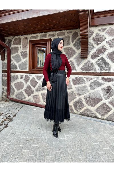 sümeyra Σετ πουλόβερ με δερμάτινη φούστα με πλισέ λεπτομέρεια