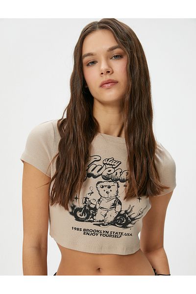 Koton Teddy Bear εμπριμέ Crop T-shirt Slim Fit κοντό μανίκι Crew λαιμόκοψη
