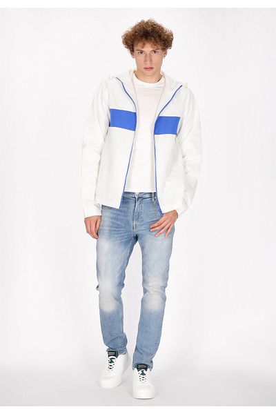 Mo JACKE