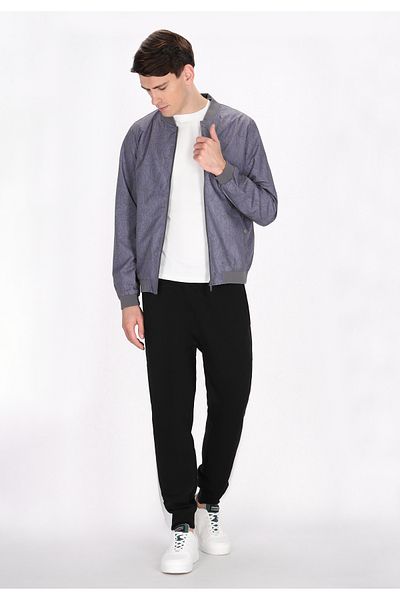 Mo Jacke