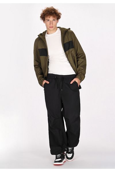 Mo Jacke