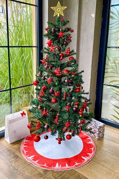 Aden Pine Tree Foot Carpet Cover, Christmas Tree Cover, Pine Pattern 100X100 cm Woven Base