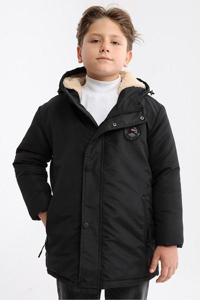 QAWWA Winddichter schwarzer Wintermantel und Parka für Jungen mit Kapuze aus Lammfell
