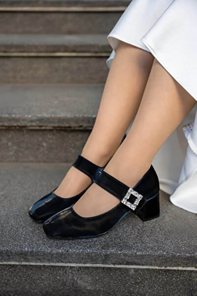 LAMİNTA Wine Siyah Kalın Topuklu Cırtlı Taş Detaylı Kadın Topuklu Ayakkabı