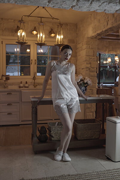 Mita Concept White Satin French Lace Pajama Set