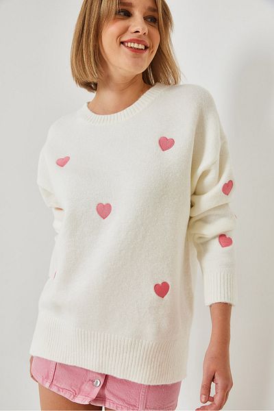 Bianco Lucci Women's Heart Embroidered Oversize Knitwear Sweater 60261028