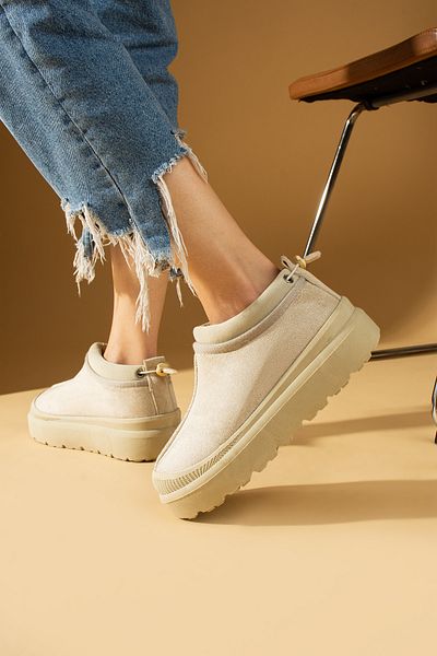 Pembe Potin Γυναικείες μπότες μπεζ Nubuck με γούνινο εσωτερικό, άνετη σόλα, γυναικεία παπούτσια