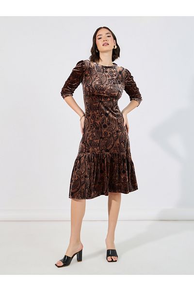 Styli Floral Print Cold Shoulder A-Line Midi Dress