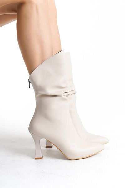 Lively Stylish Μπότες με τακούνι Marta με μυτερή μύτη και φερμουάρ στην πλάτη