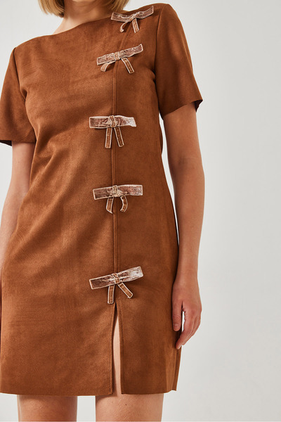 Bianco Lucci Γυναικείο φιόγκο με λεπτομέρεια σουέντ φόρεμα 4445 60351262