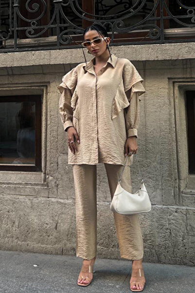 Cockatoo Γυναικείο πουκάμισο με βολάν στους ώμους με λεπτομέρεια και διπλό σετ με τσέπες Pantalon