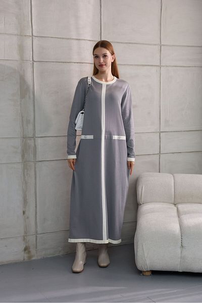 QUAWEAR Crew Neck White Color Stripe Full Length Stretchy Mercerized Fabric Hijab Dress