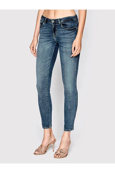 Guess 1981-es Skinny Jeans modell