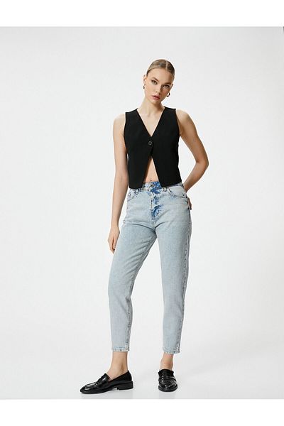 Koton Mom-Fit-Jeans, entspannte Passform, leichtes, schmales Bein – Mom-Jeans