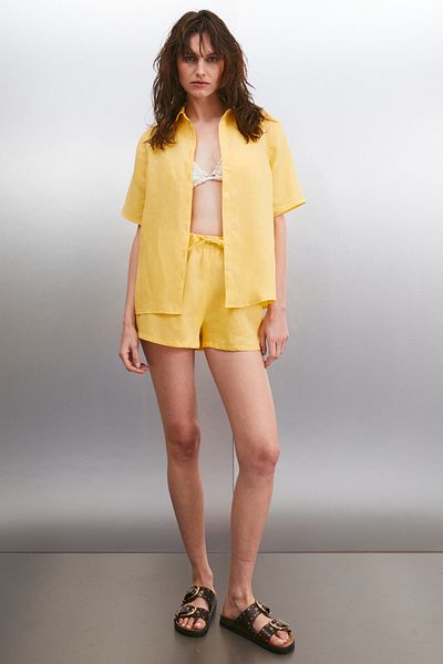GRIMELANGE Melthara Women's - 100% Linen Regular Yellow Shorts