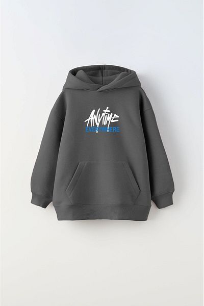 The Champ Clothing Унисекс детски суитшърт с качулка отвътре, полар, принт с текст „Any Time Every Where“ и опушен текст