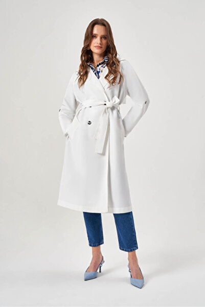 Mizalle Kolları Apoletli Klasik Beyaz Trençkot