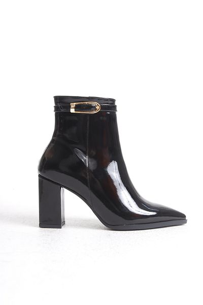 Shoesers Women's Special Design Buckle Detailed Zippered Pointed Toe Medium Heeled Black Patent Leather Boots