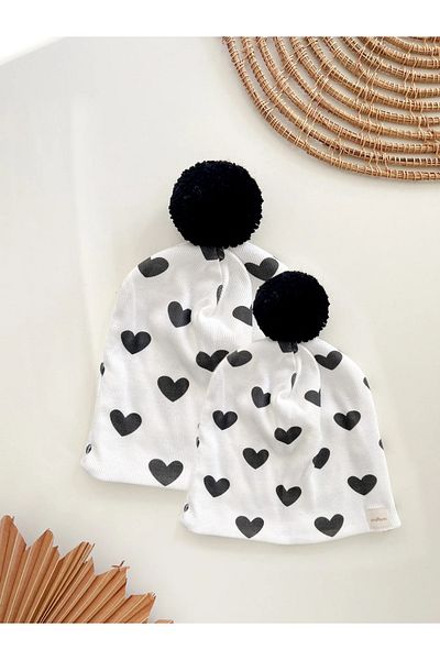chipiques Black Hearts Mother-Daughter Pompom Medium Thick Camisole Beanie Set