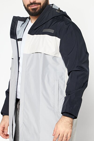 Lacoste Men Hooded Packable Crease Proof Windbreaker Jacket, White