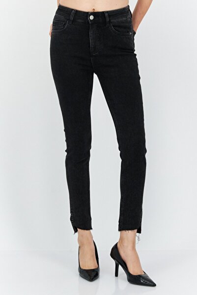 Urban Revivo Women Skinny Fit Washed Stretchable Denim Jean, Washed Black