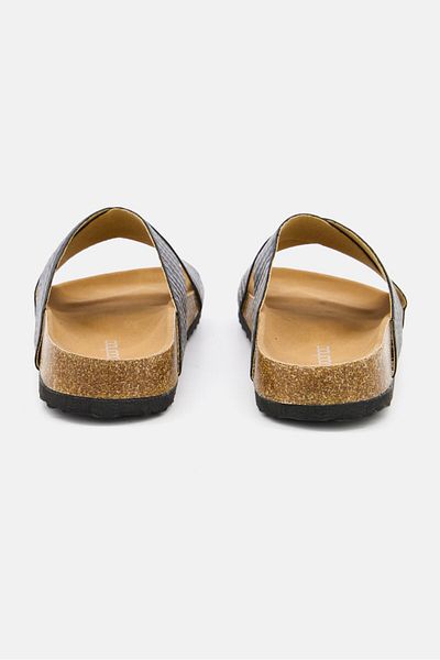 BOOHOO Women Crossover Foot Bed Slides, Black