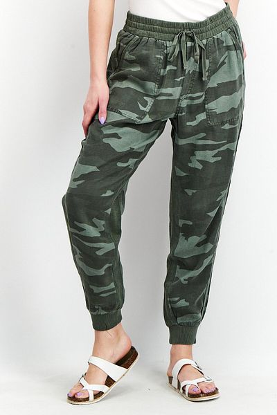 Splendid Women Regular Leg Camo Pants, Olive
