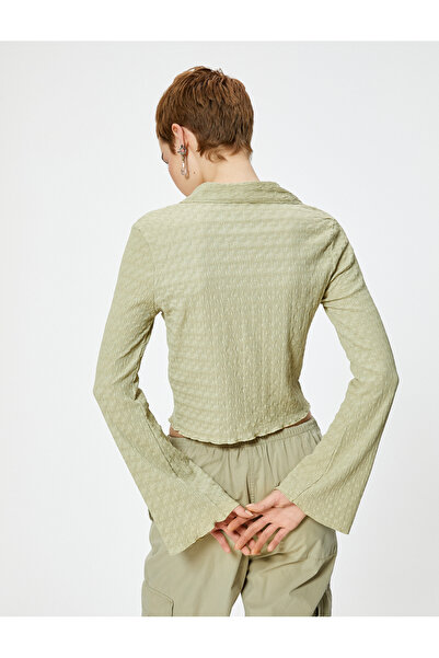 Koton Πουκάμισο με μακρύ μανίκι καμπάνα με ανάγλυφη λεπτή εφαρμογή