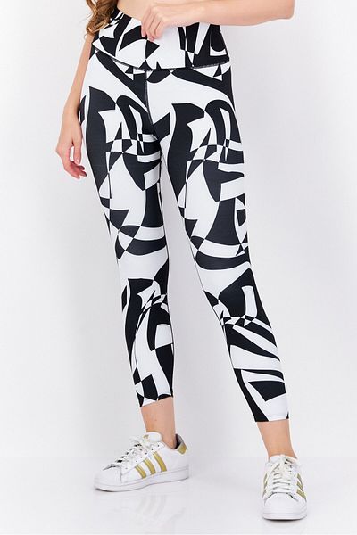 Sage Collective Women Sportswear Fit 7/8 Training Leggings, Black