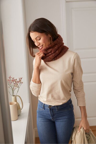 Tchibo Women Textured Knit Tube Scarf, Rust