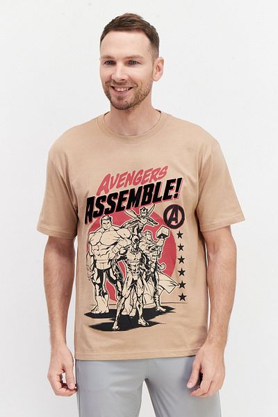 Marvel Men Crew Neck Short Sleeve Graphic Print T-shirt, Tan