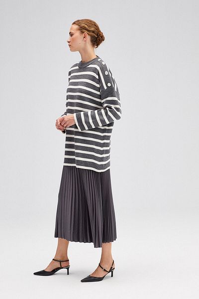 Touché Privé KNOB DETAIL STRIPED KNITWEAR TUNIC