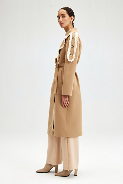 Touché Privé TASSEL DETAILED CRUVASE TRENCH COAT