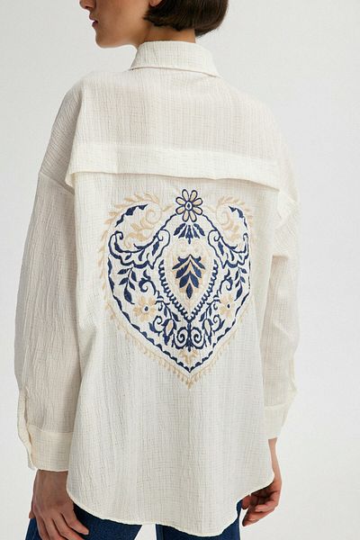 Touché Privé Oversize Shirt with Embroidery Detail