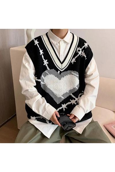 Touz Moda Retro Heart Unisex Sweater