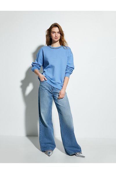 Koton Rundhals-Sweatshirt Regular Fit mit Metall-Accessoires