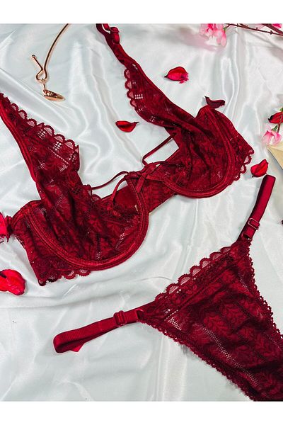 COLOR DE PIEL FEMEI FĂRĂ CAPACĂ CU SÂRMĂ ȘI ROSIU CLARET SUtien Elegant DE COSUM