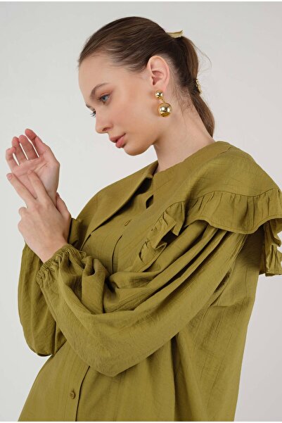 HEQA Ruffled Collar Shirt Olive