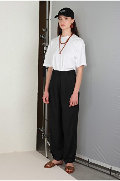 HEQA Чорні штани - з підвернутими штанинами