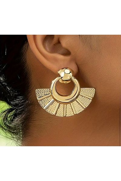 MEECY Gold Earrings